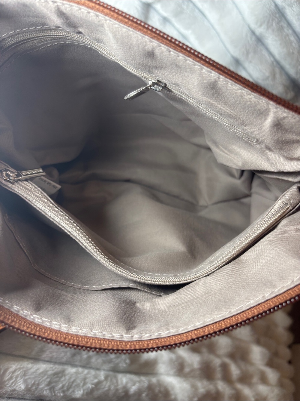 Westbronco Women's Cream and Brown Crossbody Bag - Classic Two-Tone Design NWT - Picture 3 of 5